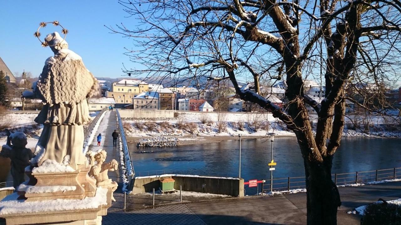 Ferienwohnung An Der Idyllischen Salzachschleife Naehe Salzburg Laufen Zewnętrze zdjęcie