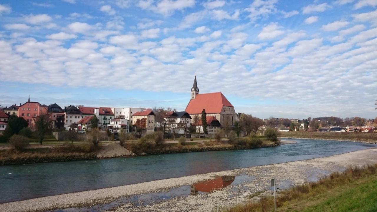 Ferienwohnung An Der Idyllischen Salzachschleife Naehe Salzburg Laufen Zewnętrze zdjęcie